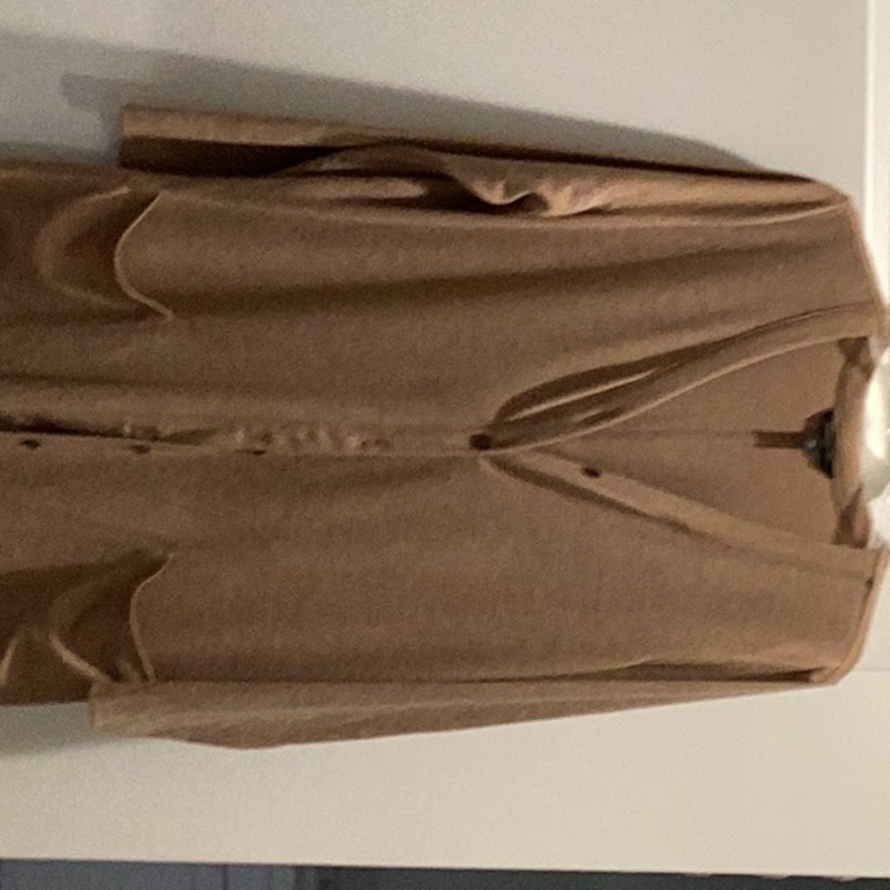 Never worn banana republic tan open front sweater, size XL